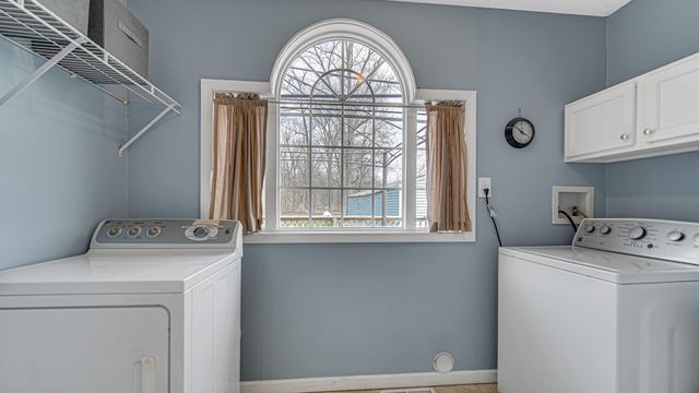 1395 Waverly Road, Chesterton, IN 46304