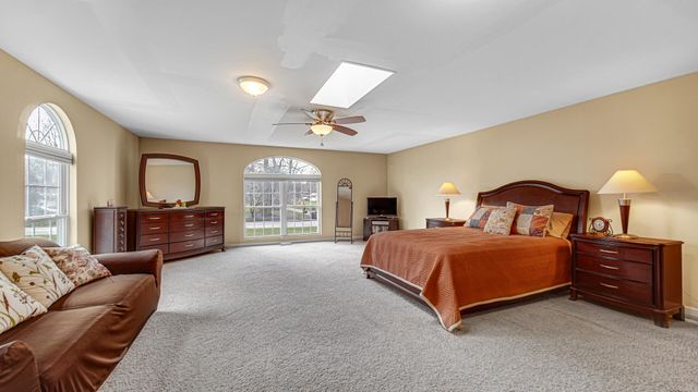 1395 Waverly Road, Chesterton, IN 46304