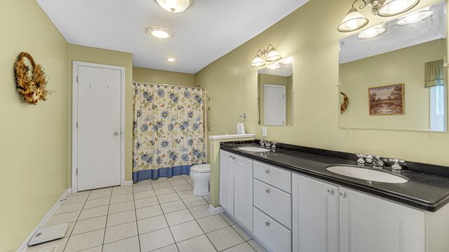 1395 Waverly Road, Chesterton, IN 46304