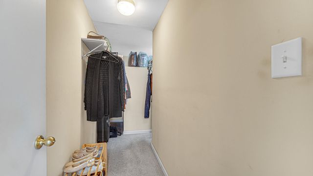 1395 Waverly Road, Chesterton, IN 46304