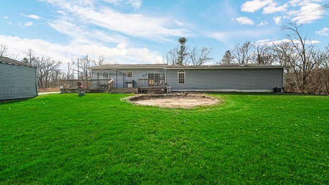 1395 Waverly Road, Chesterton, IN 46304