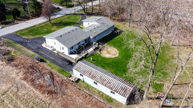 1395 Waverly Road, Chesterton, IN 46304