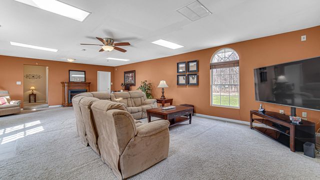 1395 Waverly Road, Chesterton, IN 46304