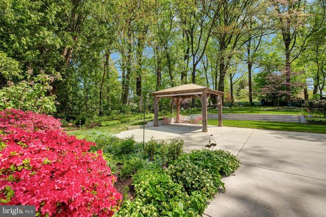 9709 CONNECTICUT AVE, Kensington, MD 20895