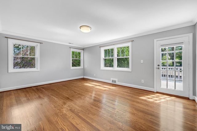 9709 CONNECTICUT AVE, Kensington, MD 20895