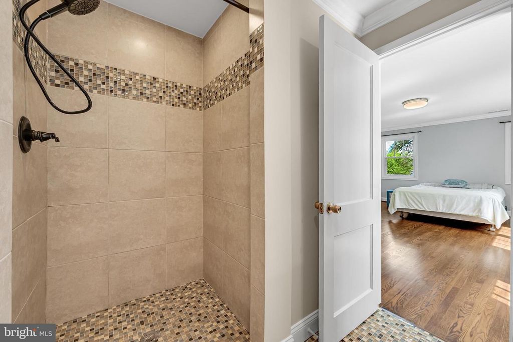 Image 25 of property listing at 9709 CONNECTICUT AVE, Kensington, MD 20895