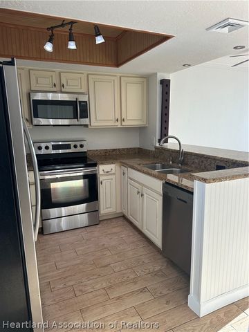 2131 Lakeview Drive 1106, Sebring, FL 33870