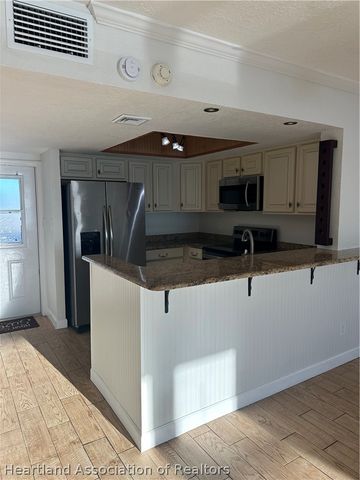 2131 Lakeview Drive 1106, Sebring, FL 33870
