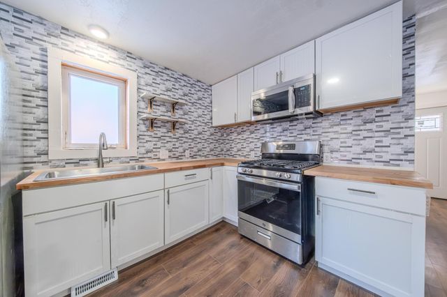 654 Winslow Avenue, Saint Paul, MN 55107