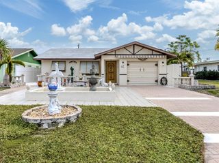 1028 LILLIAN STREET, Venice, FL 34285