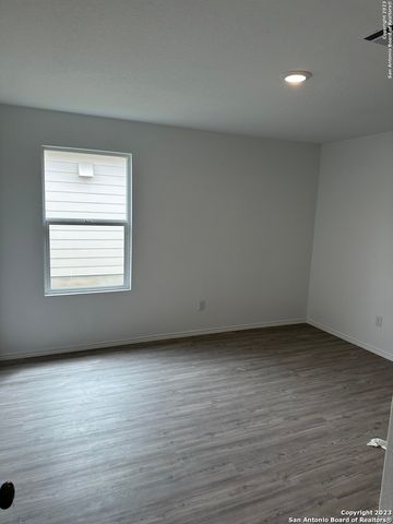 10742 Hernando Ct., Converse, TX 78109