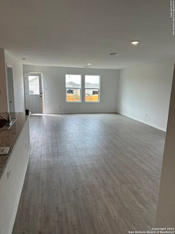 10742 Hernando Ct., Converse, TX 78109