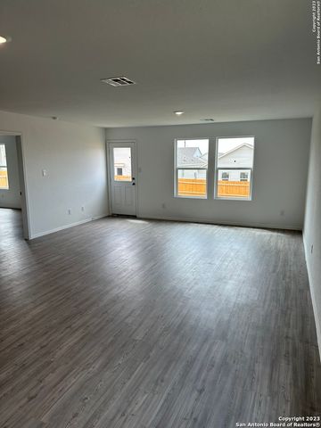 10742 Hernando Ct., Converse, TX 78109