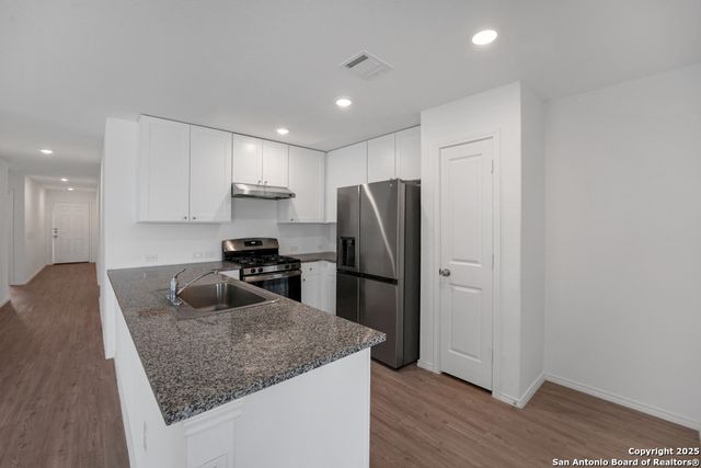 10742 Hernando Ct., Converse, TX 78109