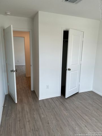 10742 Hernando Ct., Converse, TX 78109