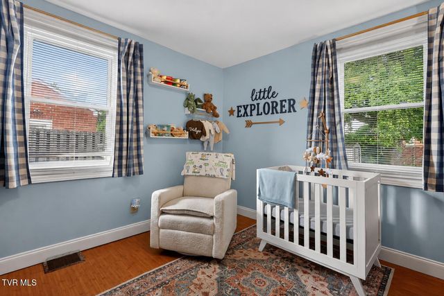 1560 East Sevier Avenue, Kingsport, TN 37664