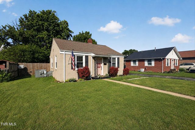 1560 East Sevier Avenue, Kingsport, TN 37664