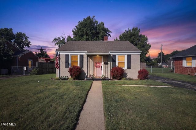 1560 East Sevier Avenue, Kingsport, TN 37664