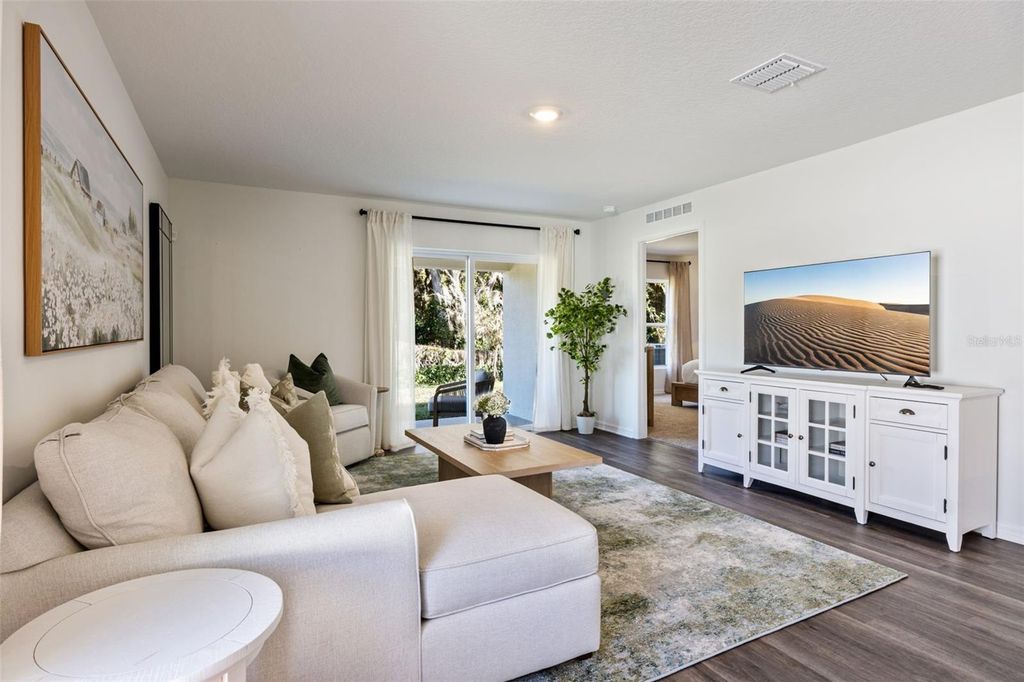 Image 8 of property listing at 3038 VICEROY COURT, Poinciana, FL 34759