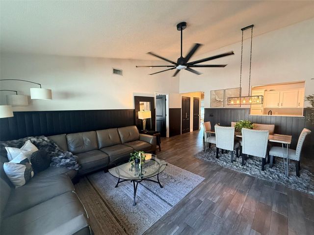 1628 TROPICAL COURT, Tavares, FL 32778