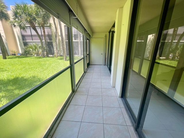 5130 Las Verdes Circle 102, Delray Beach, FL 33484