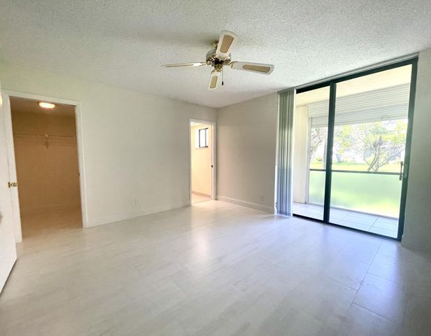 5130 Las Verdes Circle 102, Delray Beach, FL 33484