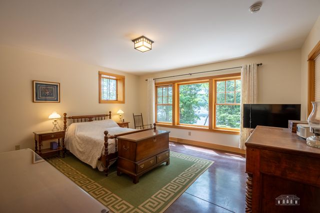 163 Riverside Drive, Saranac Lake, NY 12983