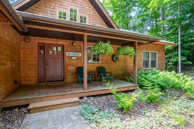 163 Riverside Drive, Saranac Lake, NY 12983