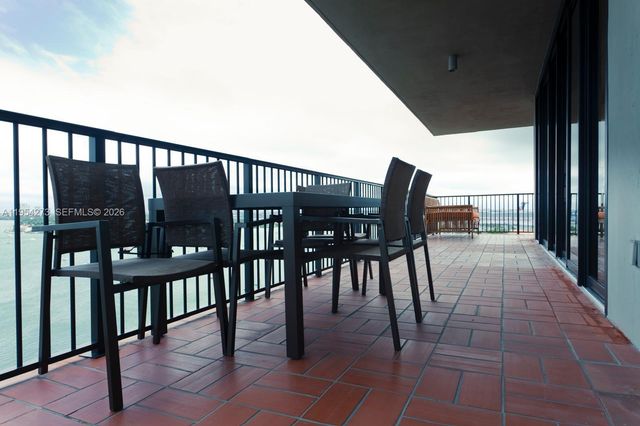 1000 Venetian Way 1501, Miami, FL 33139