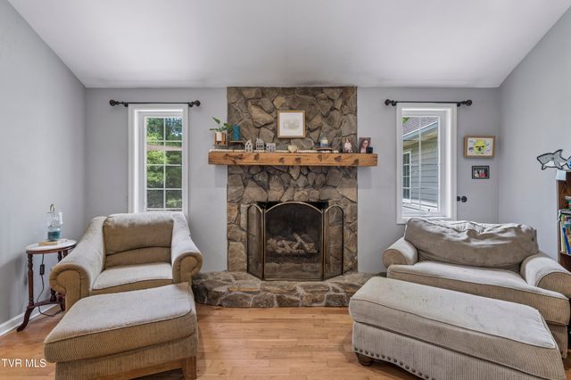 131 Olgia Lane, Johnson City, TN 37604