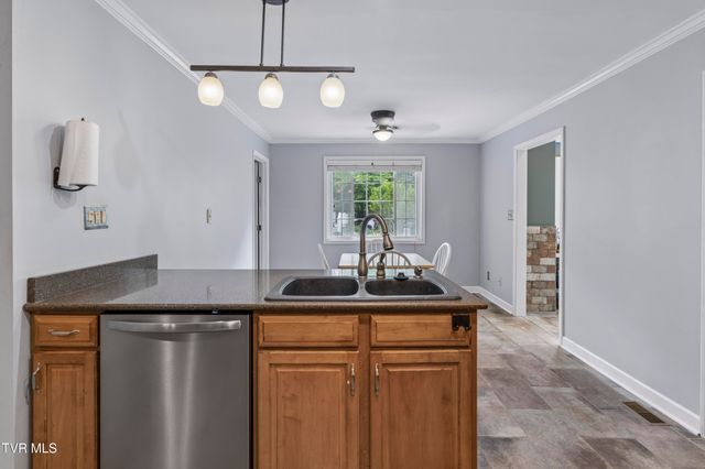 131 Olgia Lane, Johnson City, TN 37604