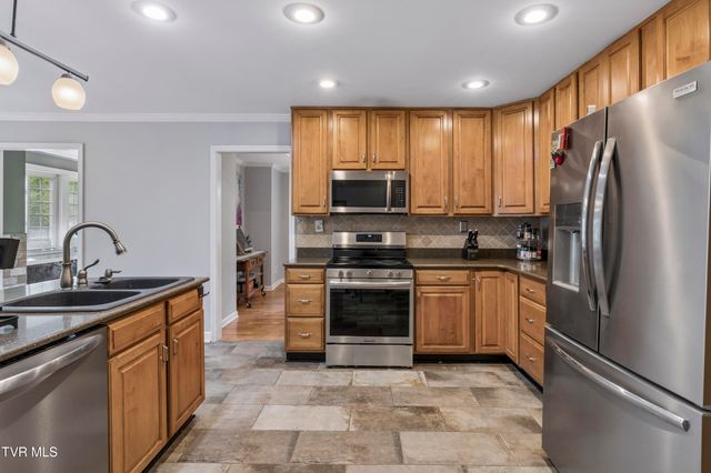 131 Olgia Lane, Johnson City, TN 37604