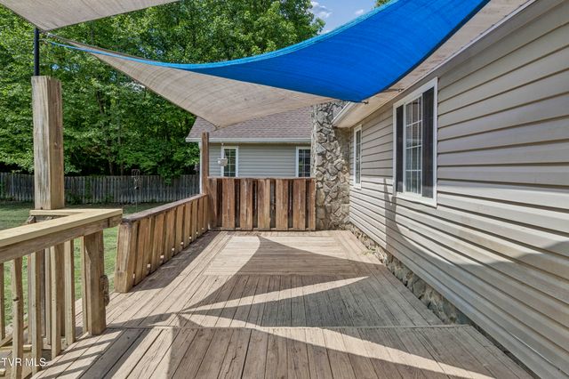 131 Olgia Lane, Johnson City, TN 37604