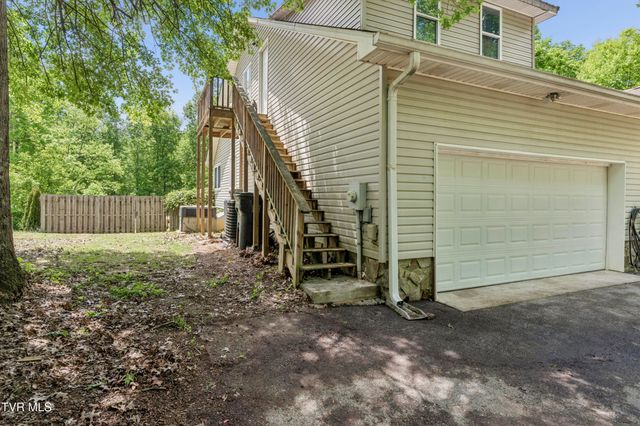 131 Olgia Lane, Johnson City, TN 37604