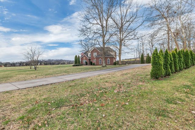 101 Nutcracker Ct, Eagleville, TN 37060