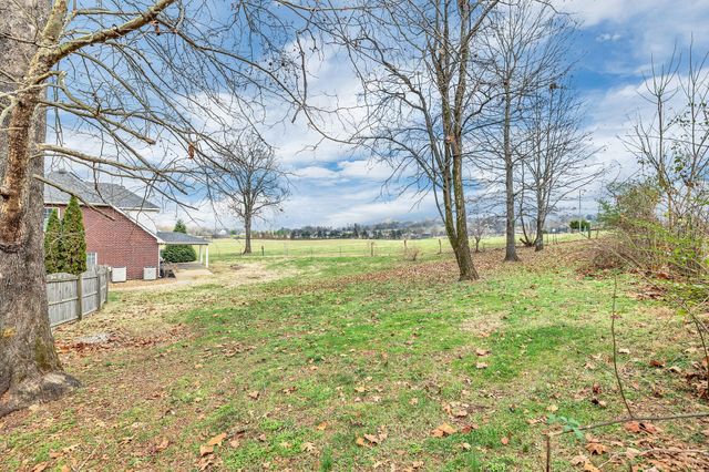 101 Nutcracker Ct, Eagleville, TN 37060