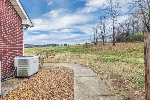 101 Nutcracker Ct, Eagleville, TN 37060