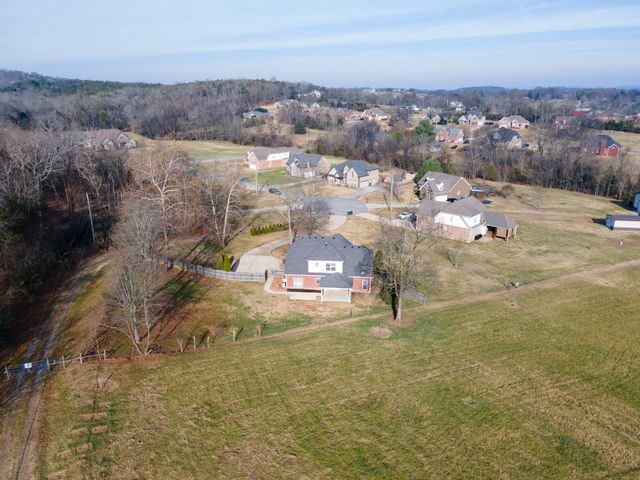 101 Nutcracker Ct, Eagleville, TN 37060