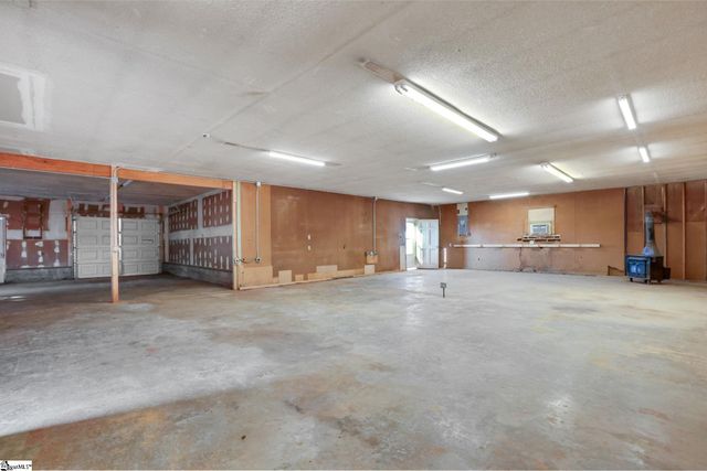 1411 Ballenger Road, Inman, SC 29385