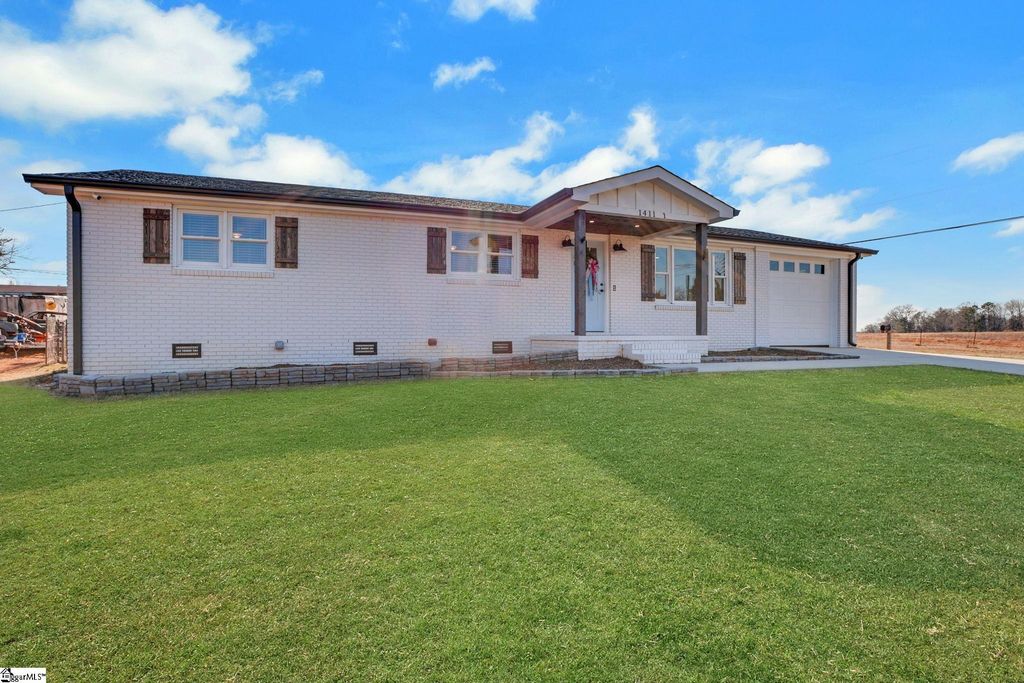 1411 Ballenger Road, Inman, SC 29385