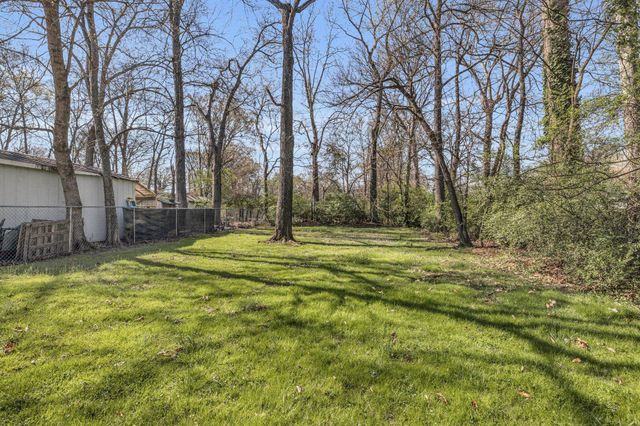 5206 Sunbeam Avenue, Chattanooga, TN 37411