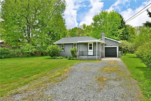 6610 Chestnut Ridge Road, Hubbard, OH 44425