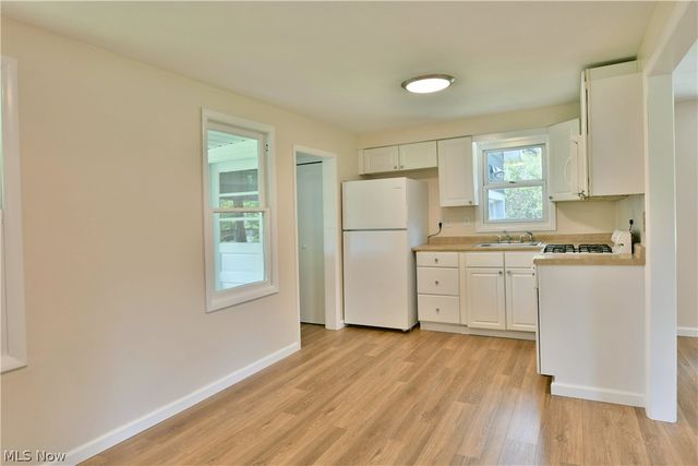 6610 Chestnut Ridge Road, Hubbard, OH 44425