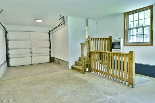 6610 Chestnut Ridge Road, Hubbard, OH 44425