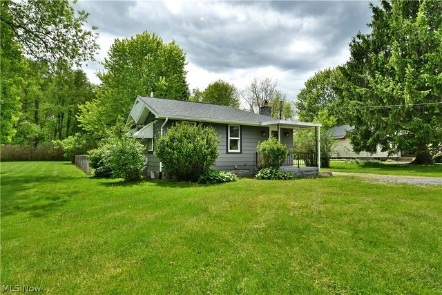 6610 Chestnut Ridge Road, Hubbard, OH 44425
