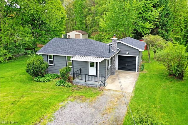 6610 Chestnut Ridge Road, Hubbard, OH 44425