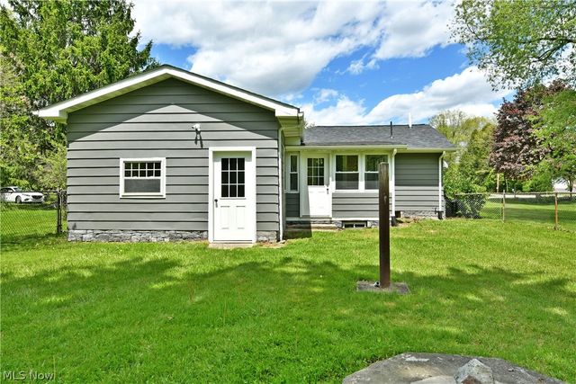 6610 Chestnut Ridge Road, Hubbard, OH 44425