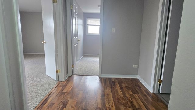 1688 Queensbury Circle 0, Hoffman Estates, IL 60169