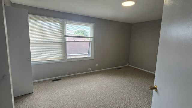 1688 Queensbury Circle 0, Hoffman Estates, IL 60169