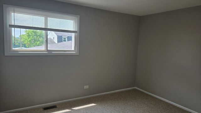 1688 Queensbury Circle 0, Hoffman Estates, IL 60169